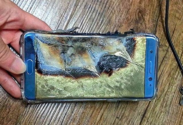 The galaxy s7 edge catches fire