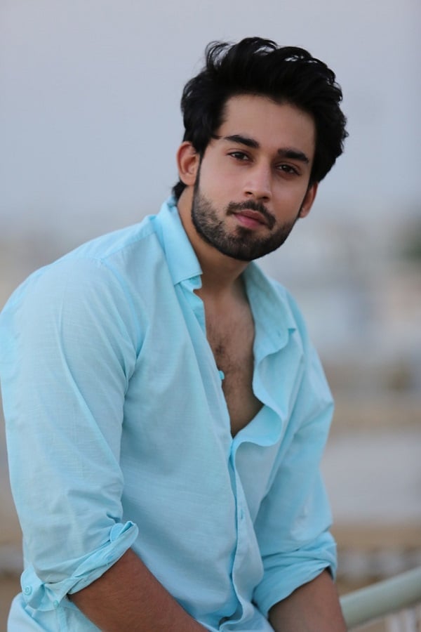 Bilal Abbas Khan to Play a Navy Officer in Pakistan Day’s Special Telefilm “Laal”