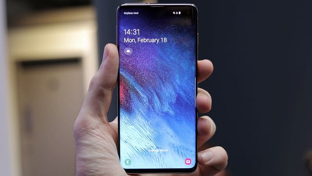 Samsung Galaxy S10 phones have official support for Netflix HDR10 video