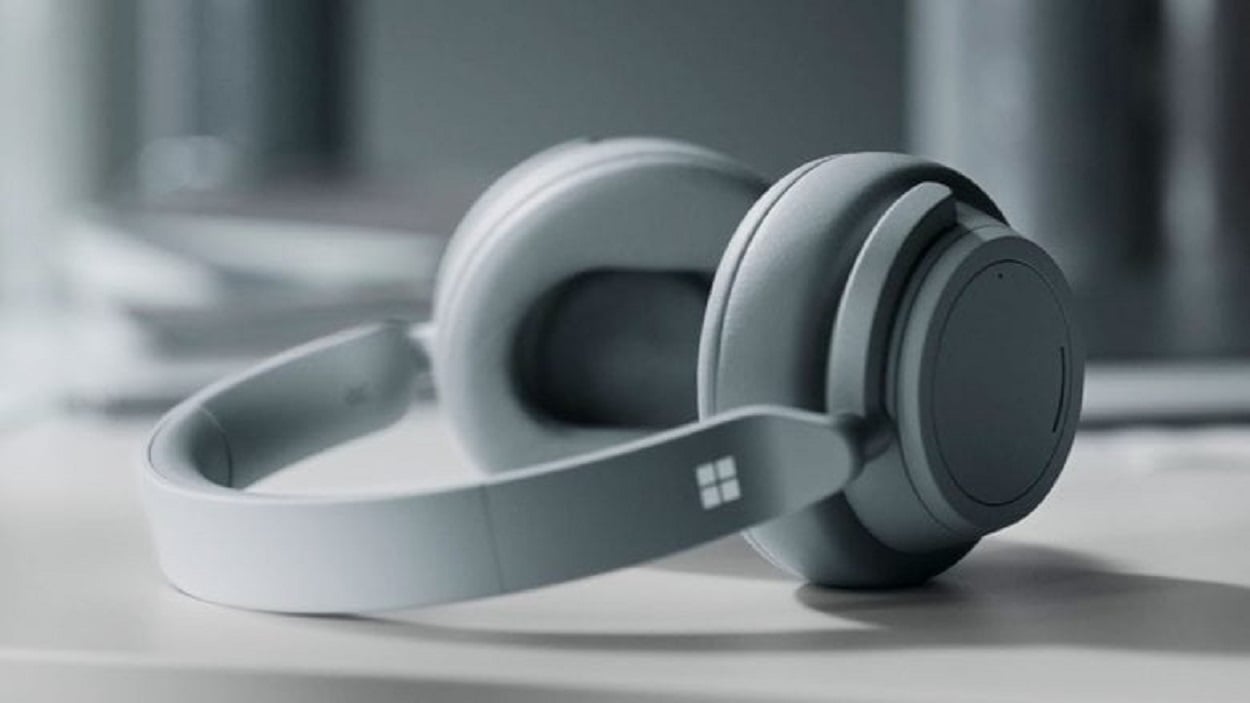 MICROSOFT TO JOIN AIRPODS COMPETITORS’ LIST SOON