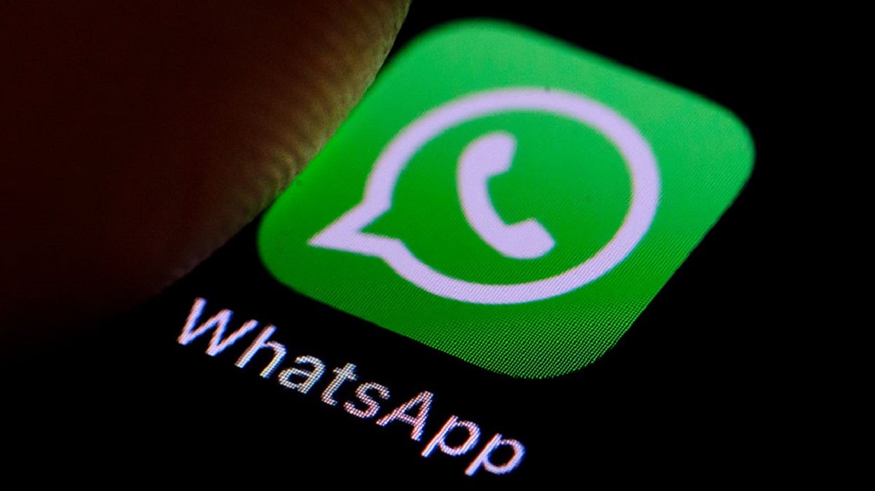 WHATSAPP ABOUT TO GET SOME UPDATE TREATMENT