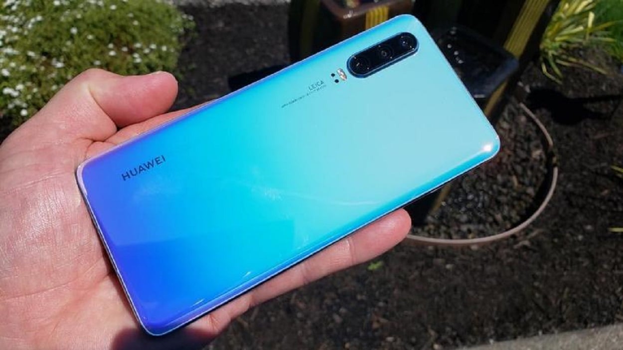 The Huawei P30 gets a model with 6 gigs RAM and 128 gigs storage in China