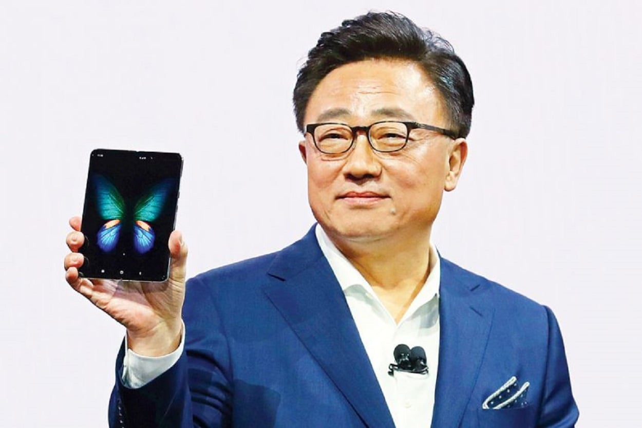 CEO of Samsung has admitted that they launched the Galaxy Fold before it was 'Ready'