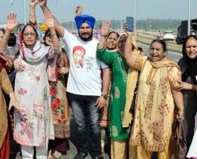 1100 SIKHS ARRIVE IN HISTORIC PROCESSION