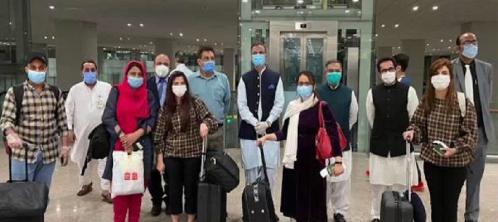 Students Stranded In Wuhan Return To Pakistan, Quarantined For 48 hours